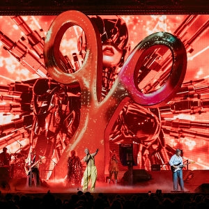 Scissor Sisters – It's 10pm... Do You Know Where Your Sisters Are? - Live From the O2